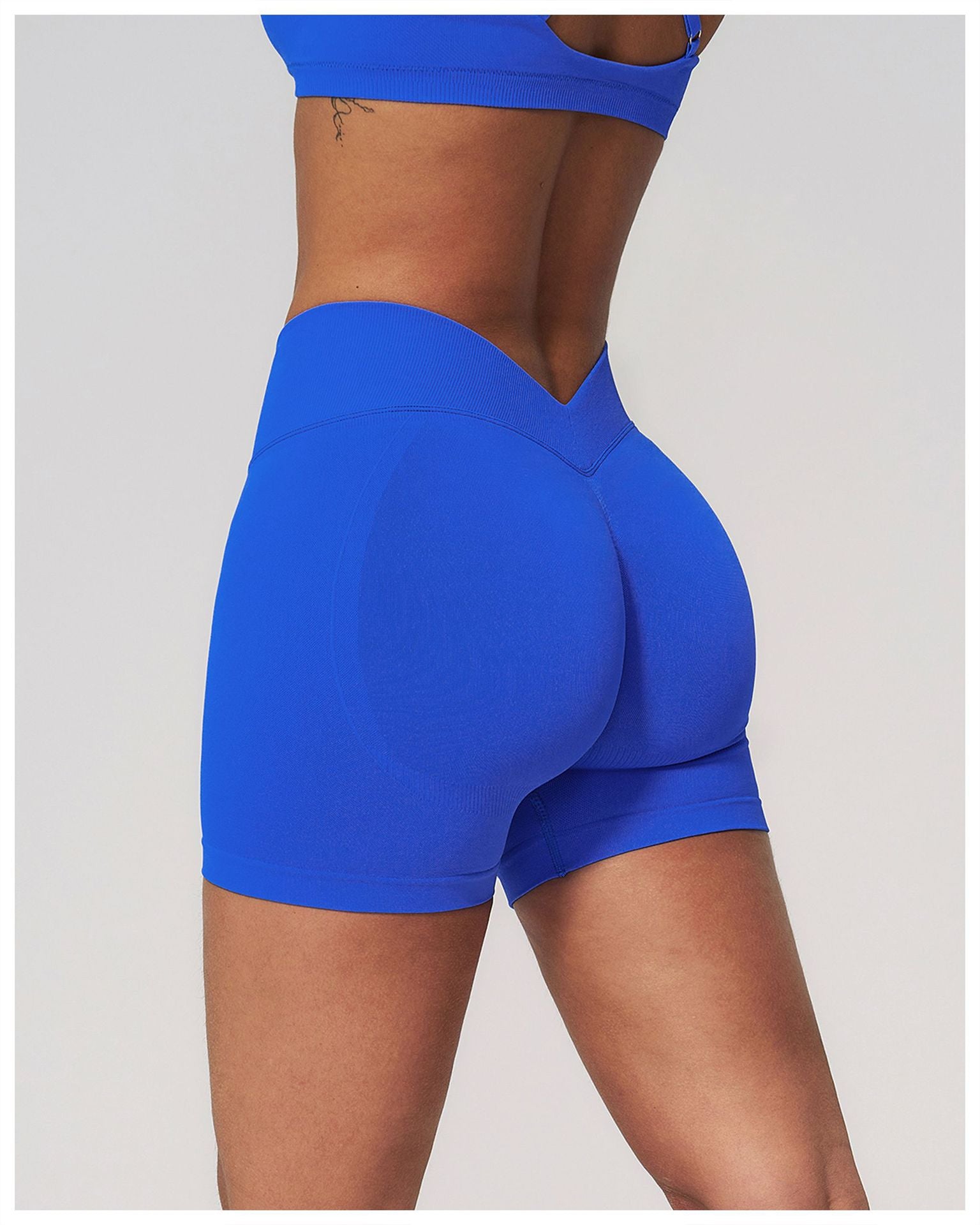 Contour Short